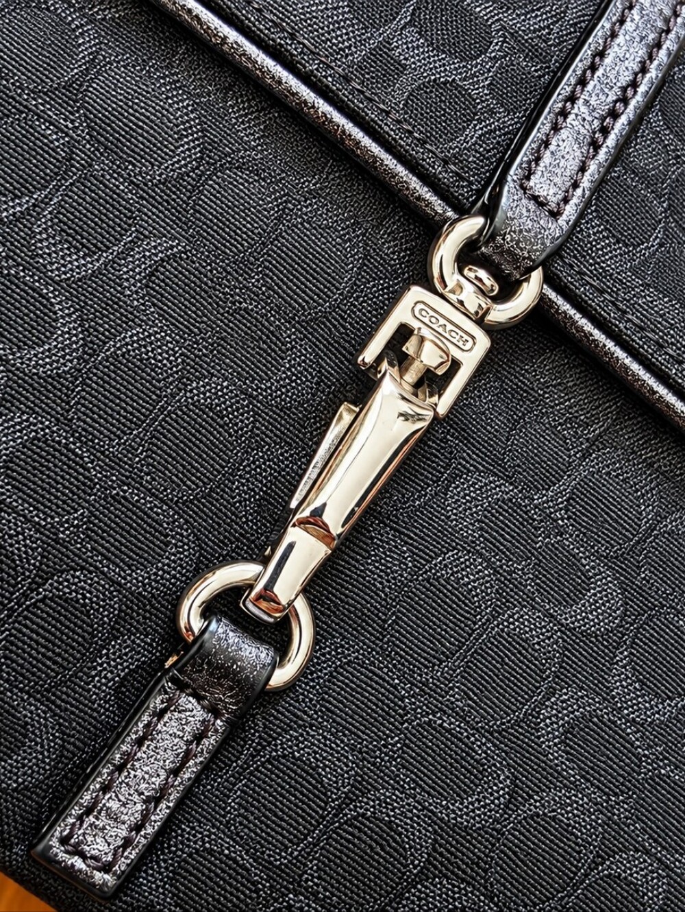 Vintage Y2K Coach Hamptons Signature Optic Lurex Demi Bag 6380 Black